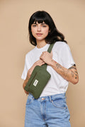 Harry midjeväska oliv Hindbag2