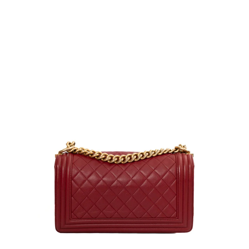 sac de seconde main boy chanel en cuir rouge dos