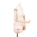 sac de seconde main classic box celine en cuir rose porté 1