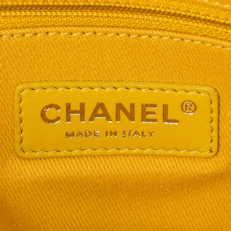 sac de seconde main deauville chanel en toile jaune label