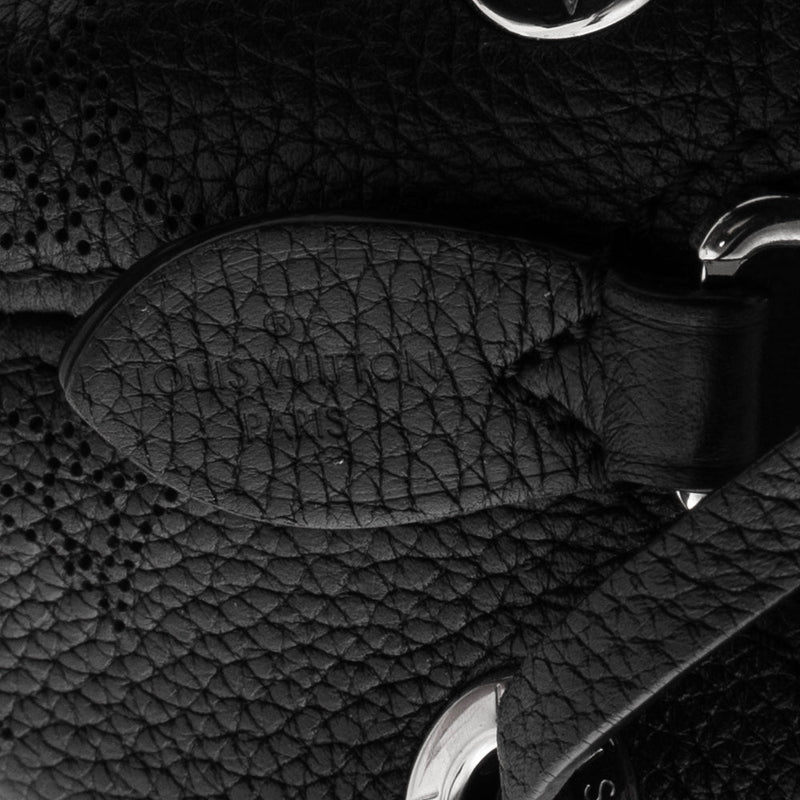 sac de seconde main mahina louis vuitton en cuir noir label