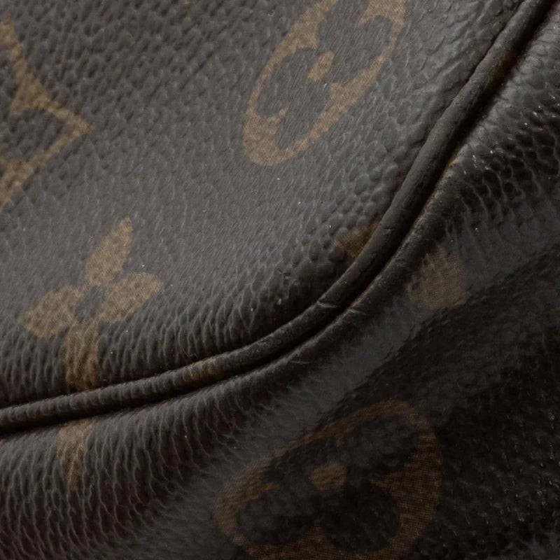 sac de seconde main pochette accessoires louis vuitton en toile monogram marron coin