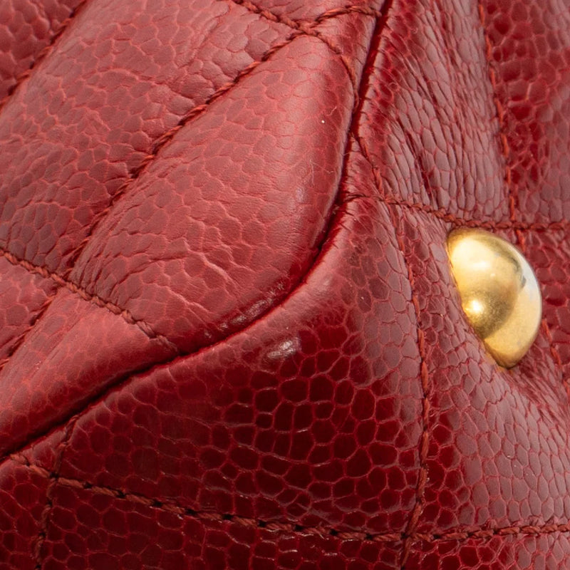 sac de seconde main shopping bag   chanel en cuir rouge  coin