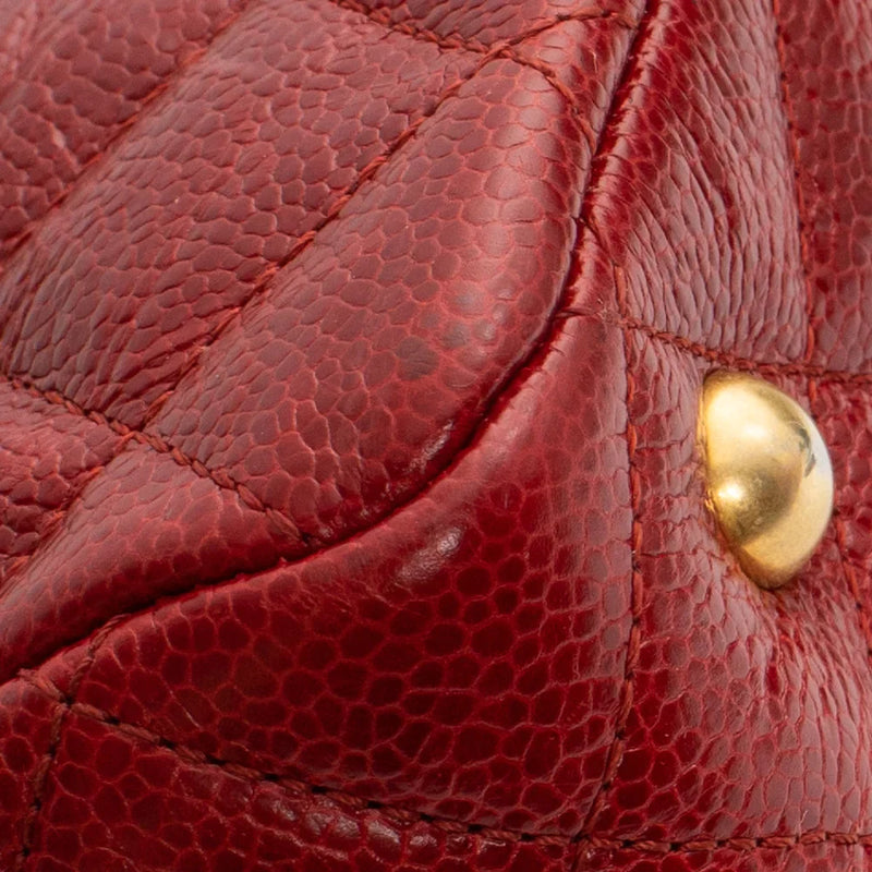 sac de seconde main shopping bag   chanel en cuir rouge  coin