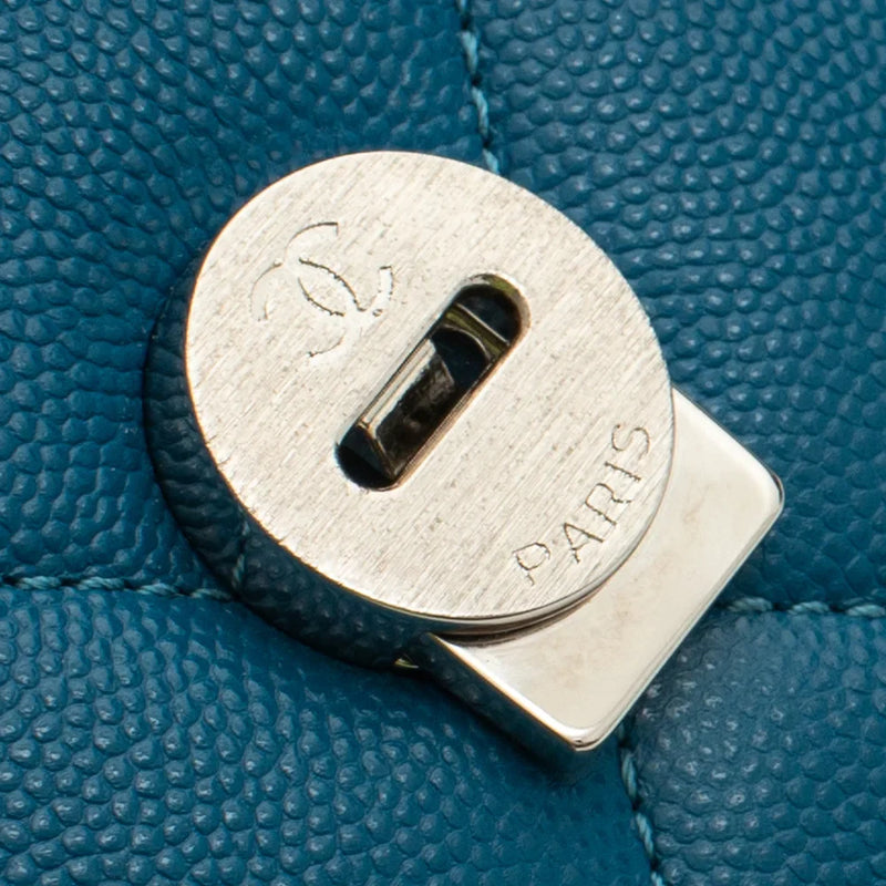 sac de seconde main single flap chanel en cuir bleu défaut 3