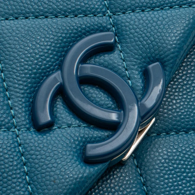 sac de seconde main single flap chanel en cuir bleu défaut 1