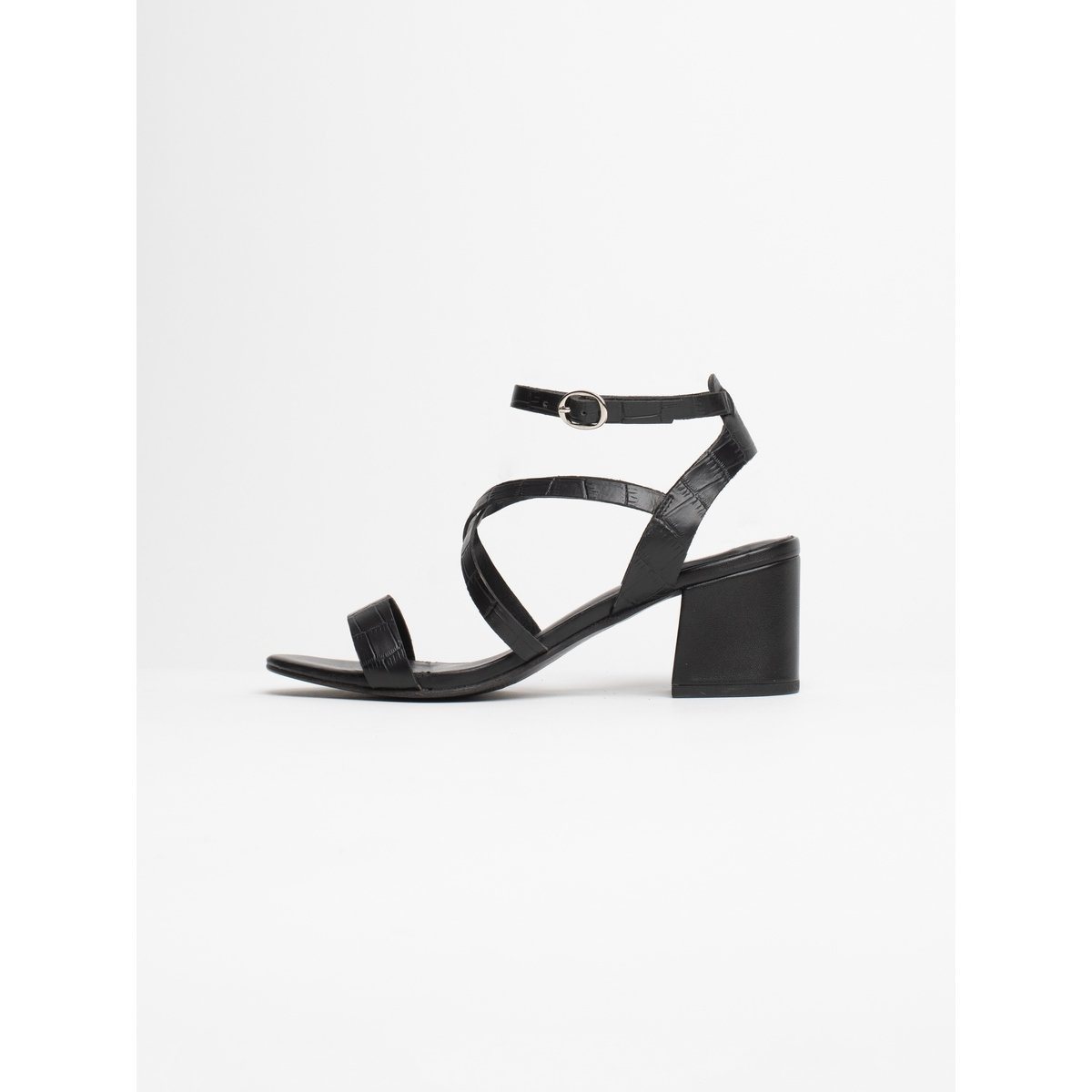 Sandales Essentielles Izusa - Black Sandales Essentielles Les Bagatelles