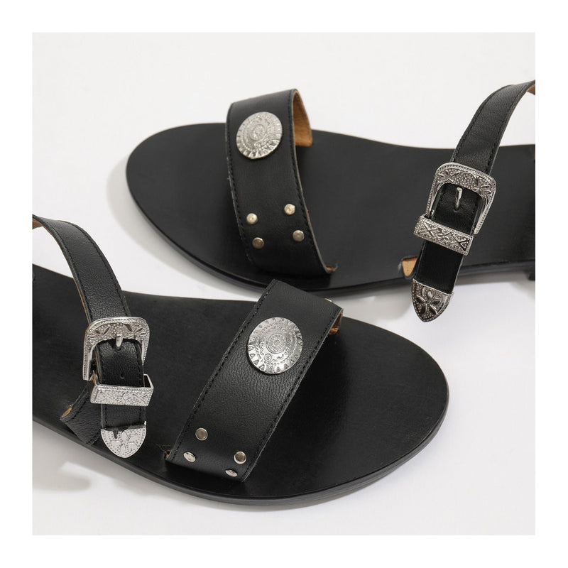 Macarella - Sandalias negras de moda White Sun