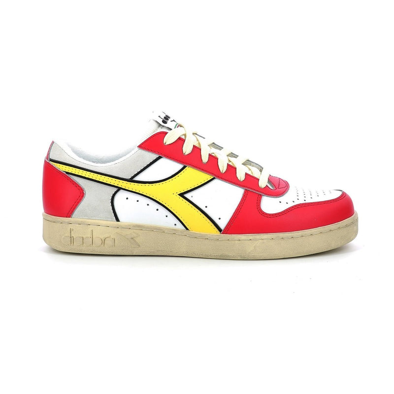 Sneakers Bas Magic Bas Low I - White/Ferrari Red Italy - Multi - Diadora - The Bradery