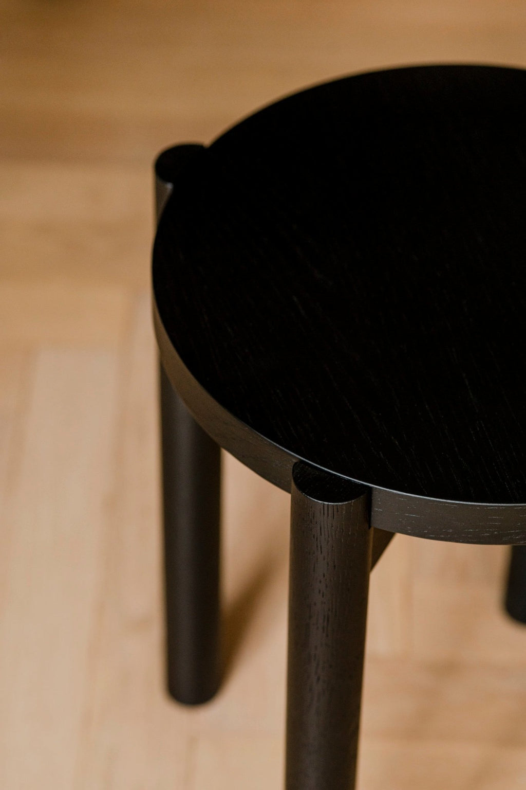 Tabouret Hopp - Chêne Noir - Noo.ma Design - The Bradery