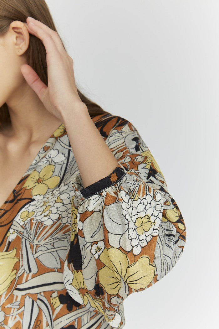Single Botanical Top - Caramel